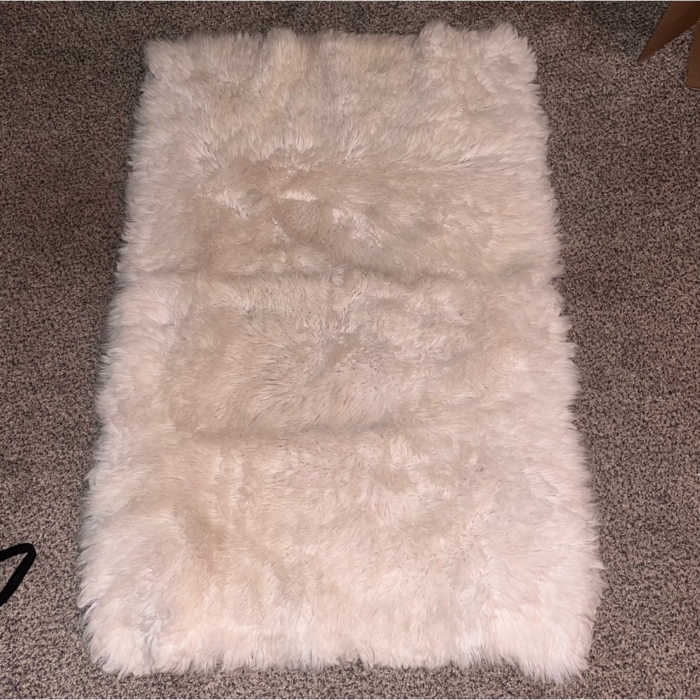 White fluffy rug top and bottom